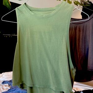 Lululemon cut back crop tank top